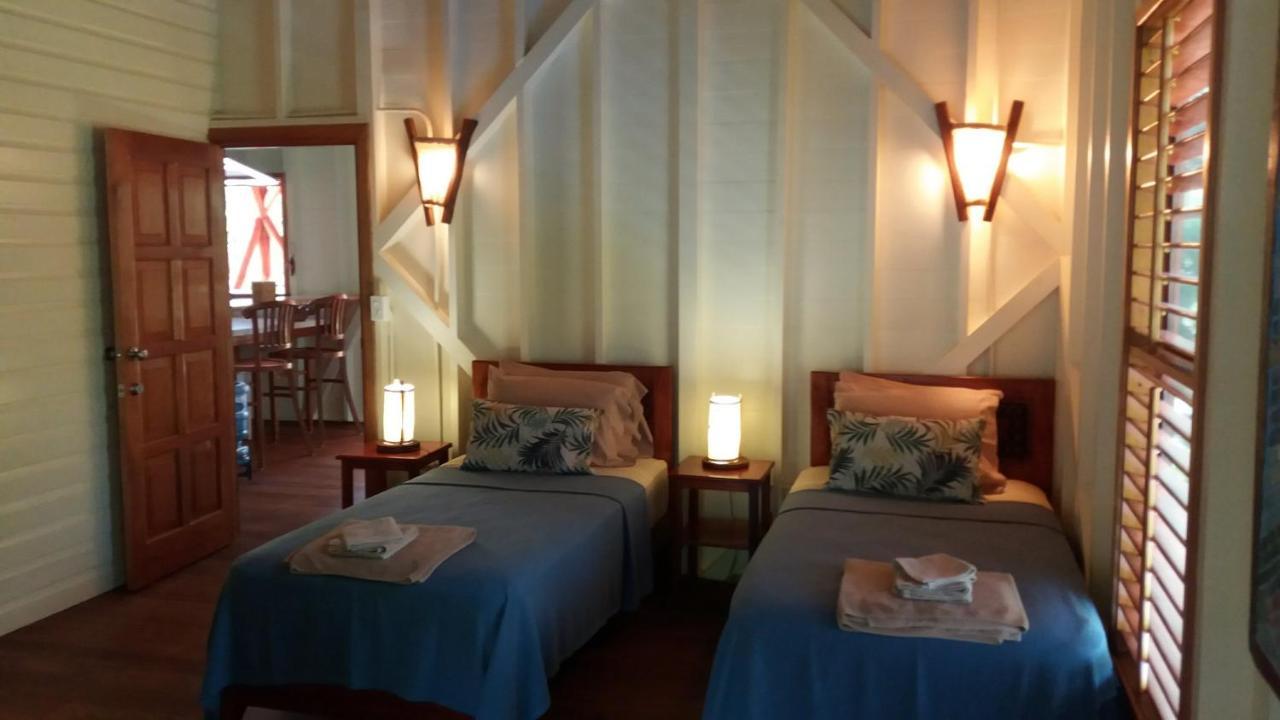 Bluff Beach Retreat Bocas del Toro Buitenkant foto