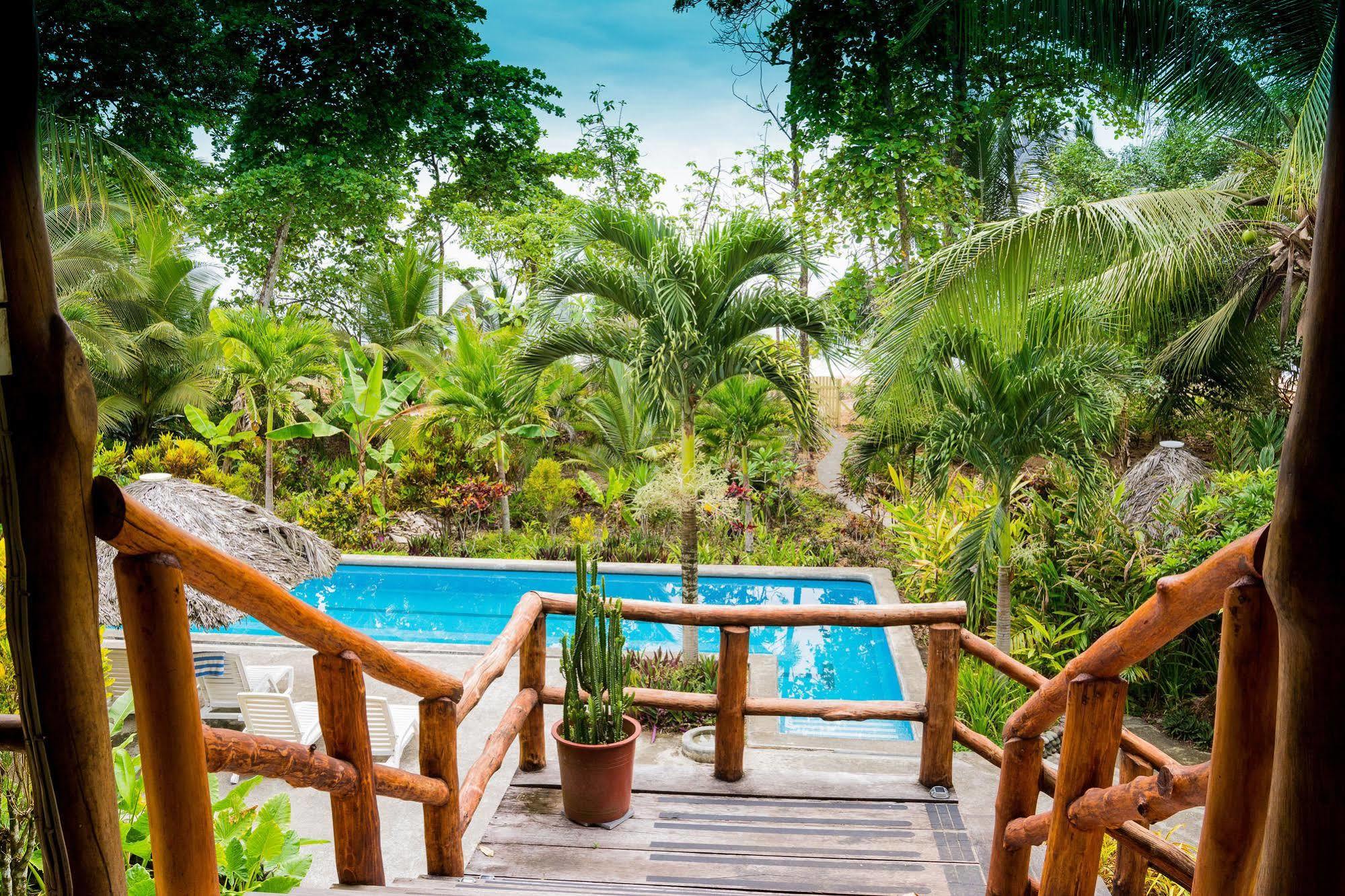 Bluff Beach Retreat Bocas del Toro Buitenkant foto