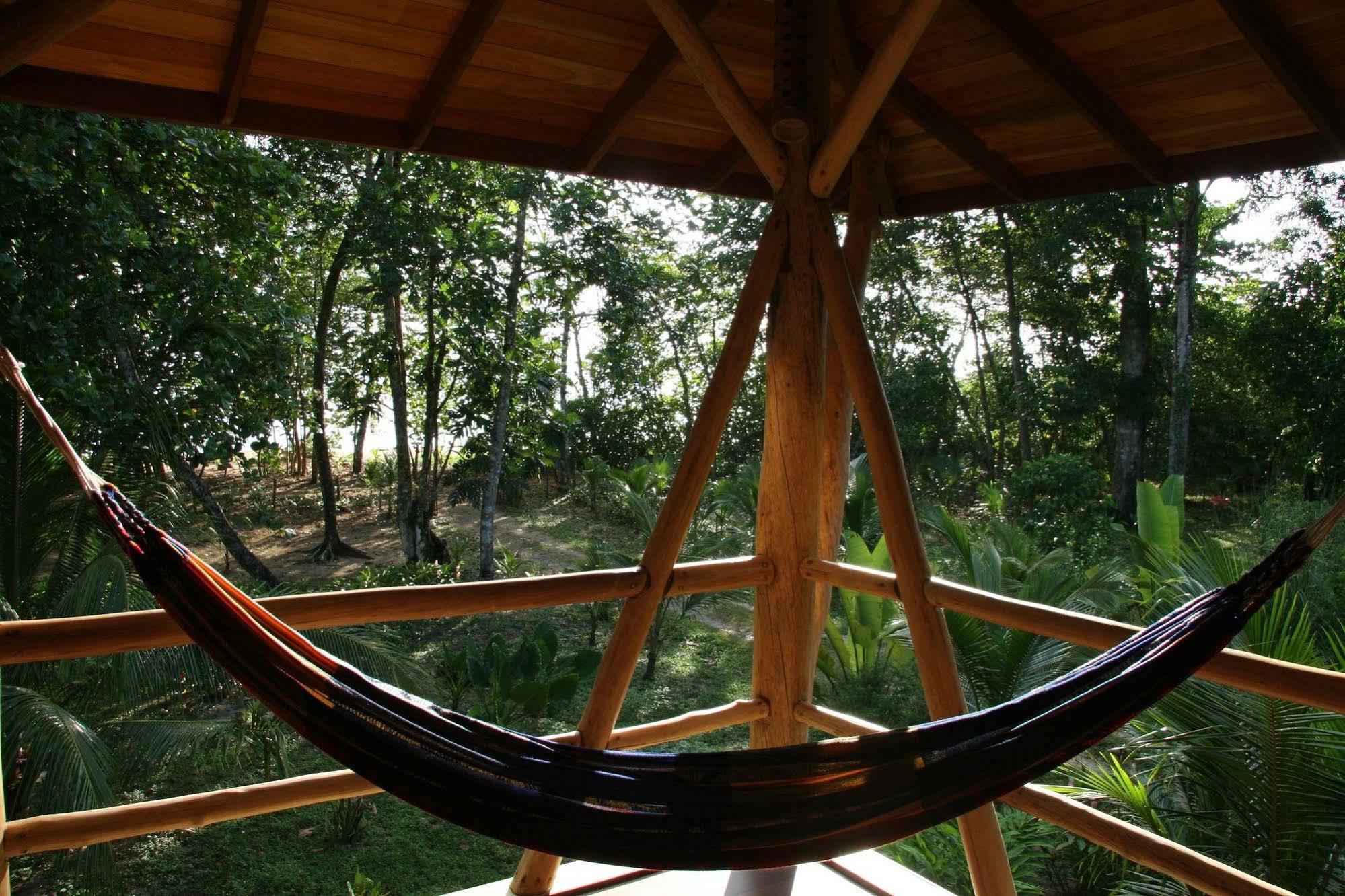 Bluff Beach Retreat Bocas del Toro Buitenkant foto