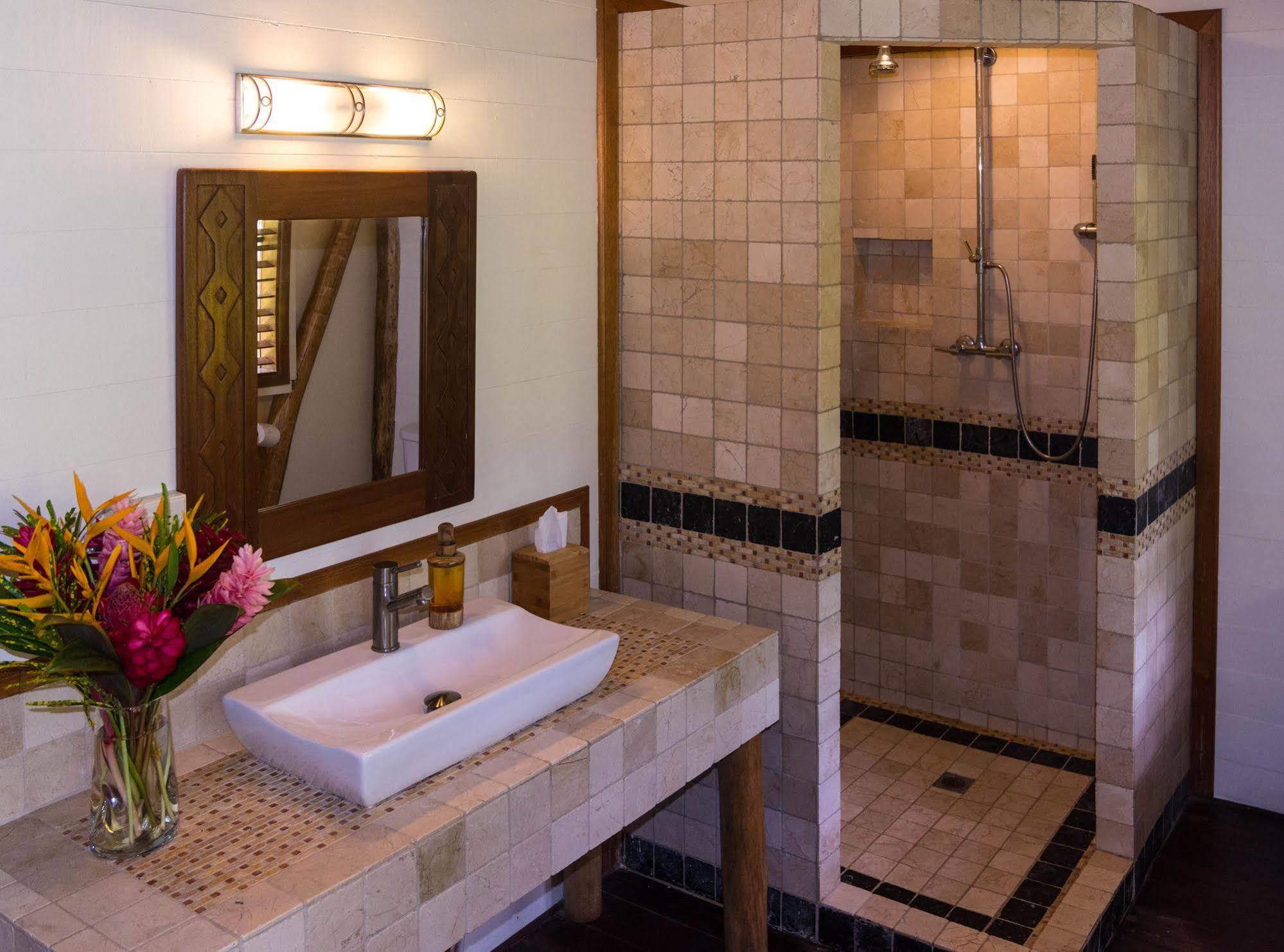 Bluff Beach Retreat Bocas del Toro Buitenkant foto