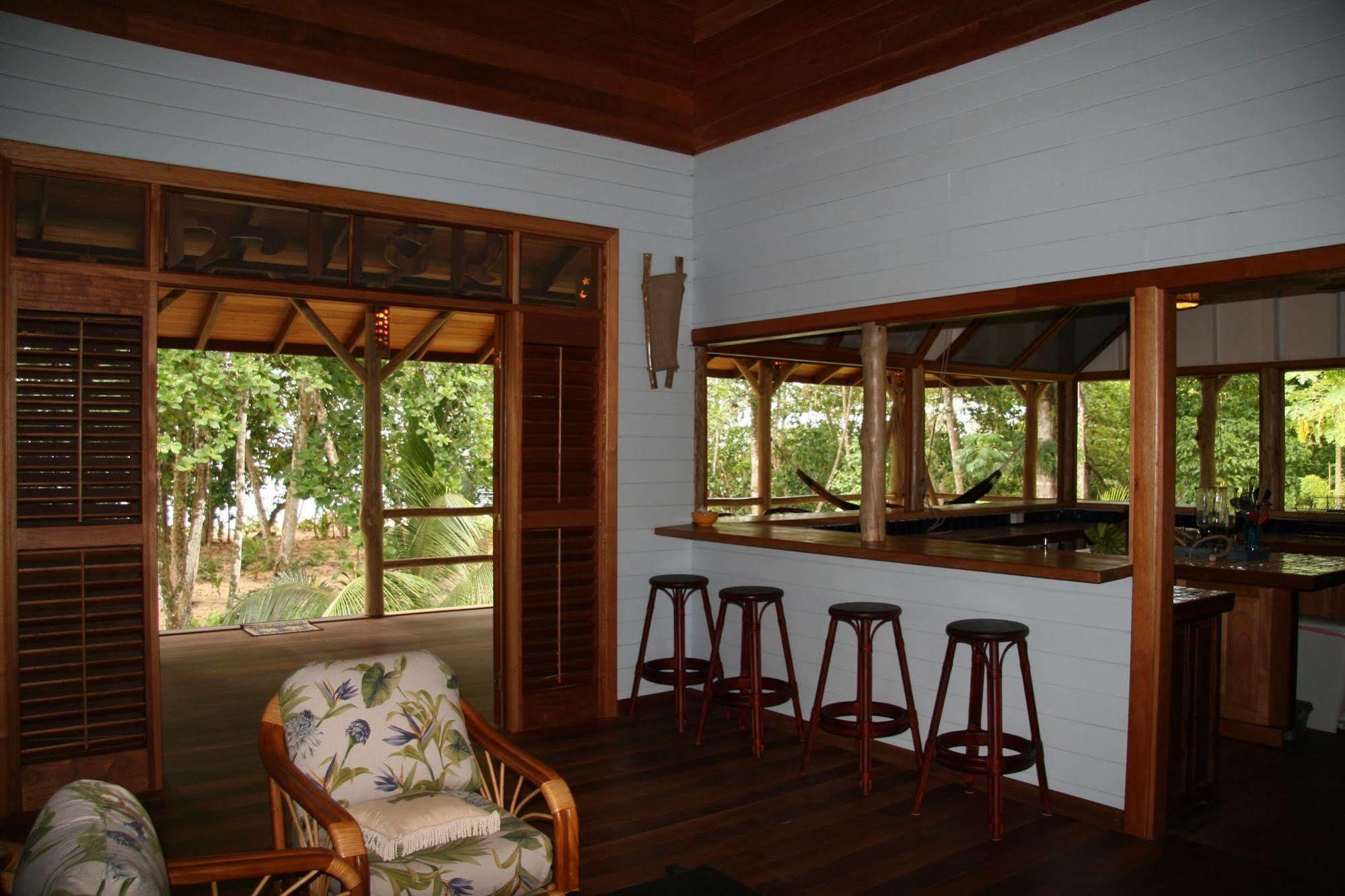 Bluff Beach Retreat Bocas del Toro Buitenkant foto
